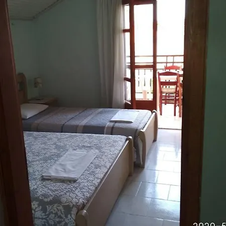 Vila Anastasia 20μ από την θάλασσα διαμέρισμα 2ο ορόφου * Flogita