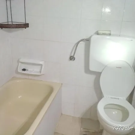 Vila Anastasia 20μ από την θάλασσα διαμέρισμα 2ο ορόφου Apartment *